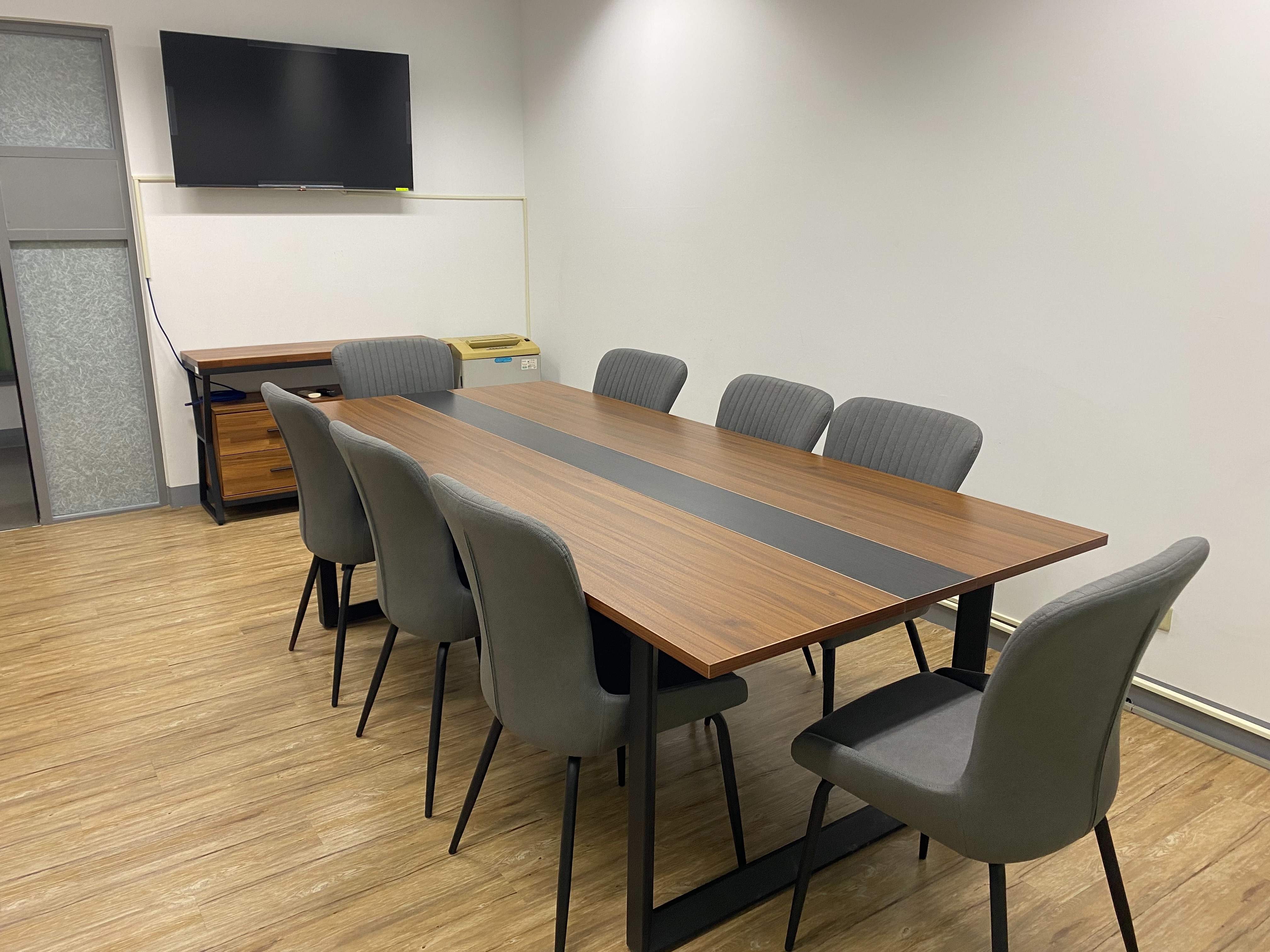 H1-317研究生研討室